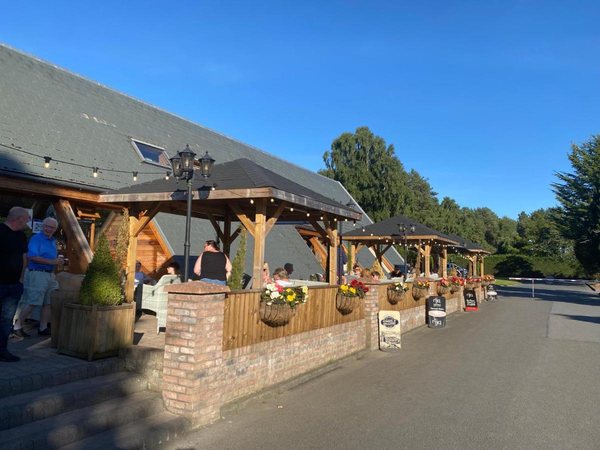 Teviotdale Lodge At Lilliardsedge Holiday Park Jedburgh Esterno foto