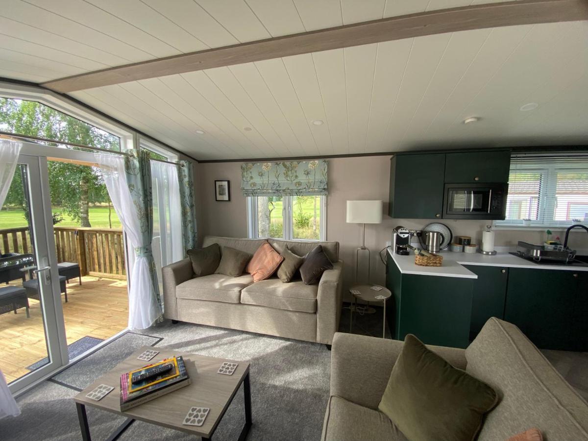 Teviotdale Lodge At Lilliardsedge Holiday Park Jedburgh Esterno foto