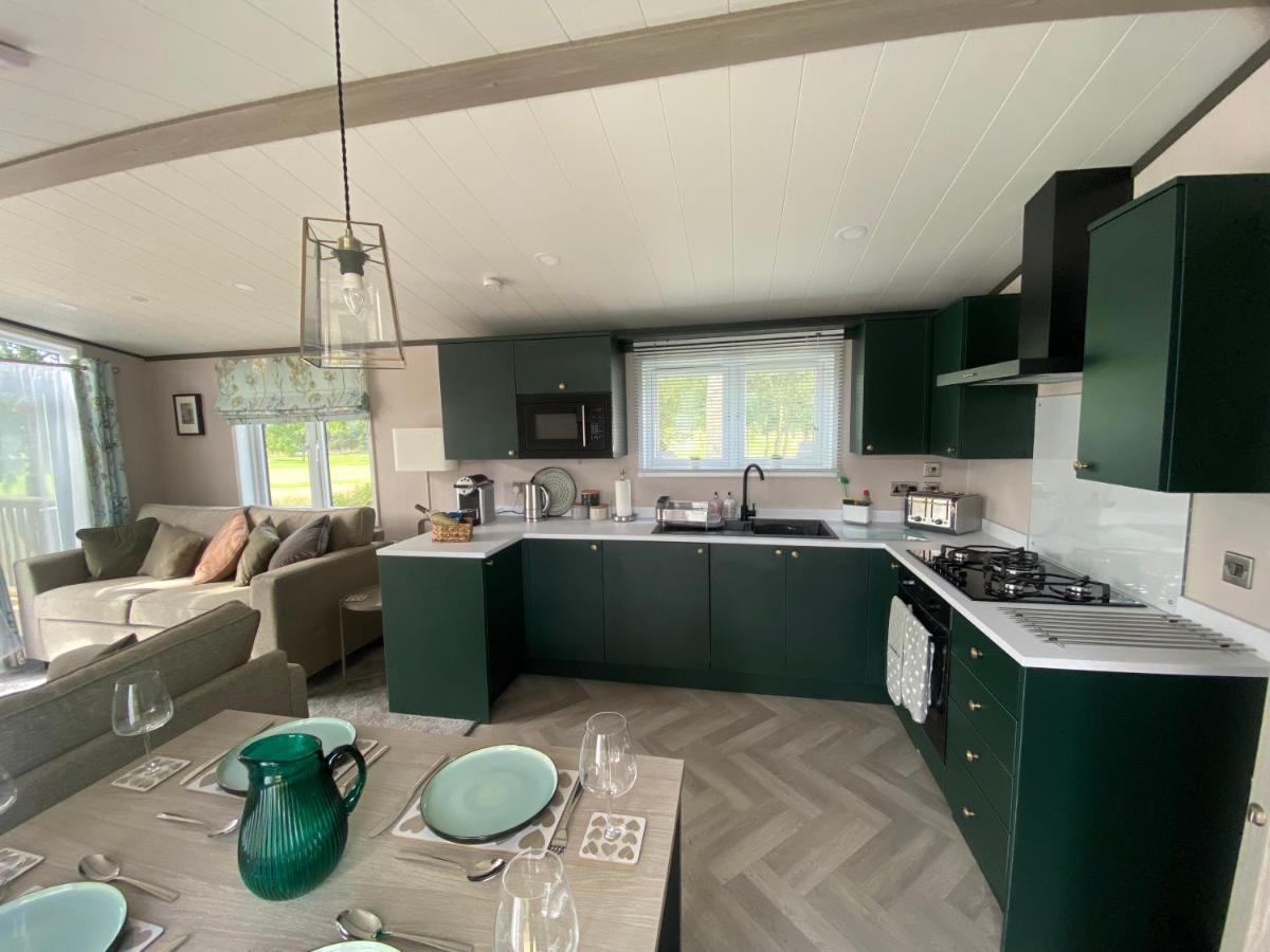 Teviotdale Lodge At Lilliardsedge Holiday Park Jedburgh Esterno foto